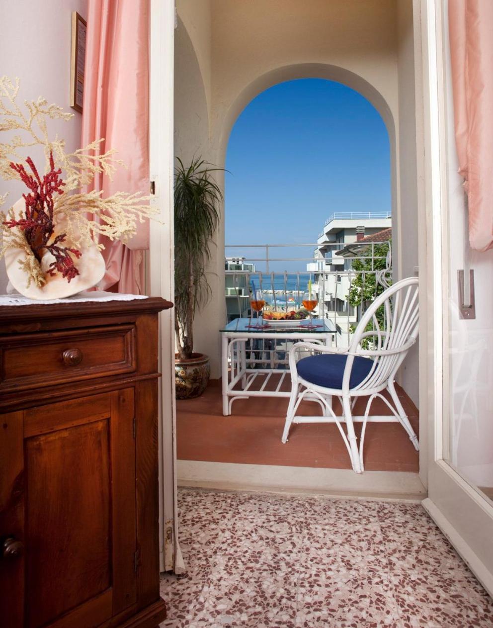 My Home Hotel Bellaria-Igea Marina Bagian luar foto