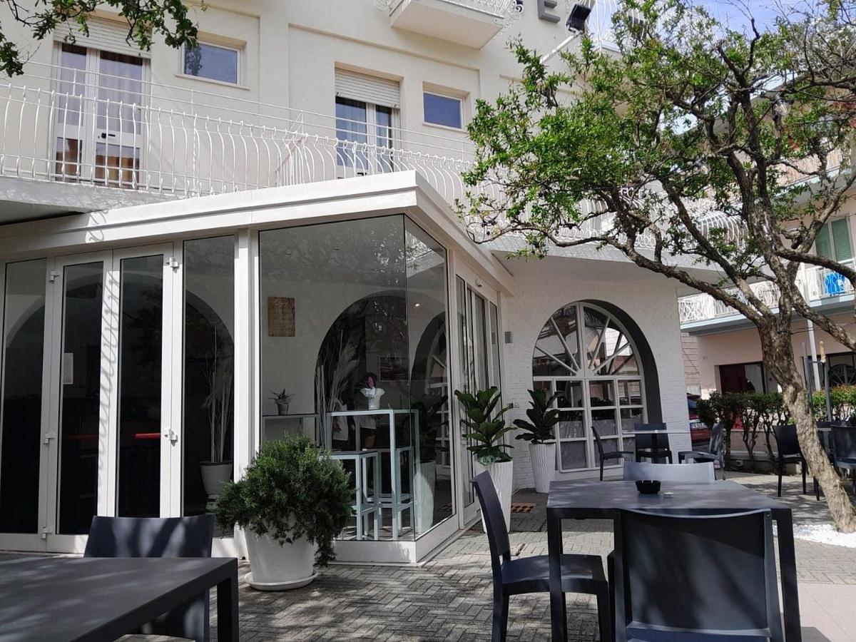 My Home Hotel Bellaria-Igea Marina Bagian luar foto